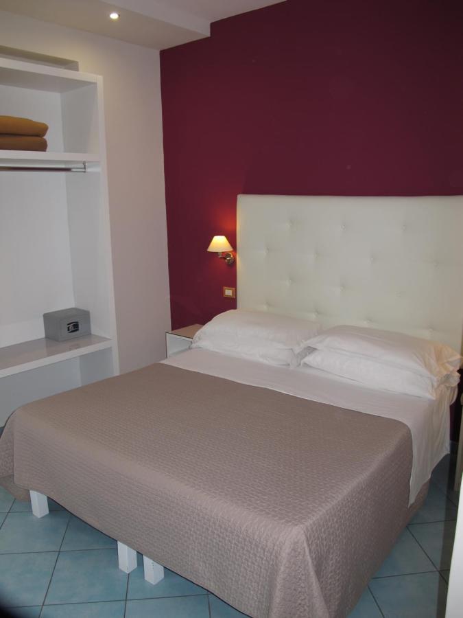 Hotel Club Sant'Agnello Buitenkant foto